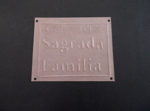 sagrada familia_title plate